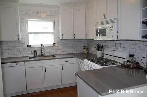 2nd image of 2214 Beverly Blvd