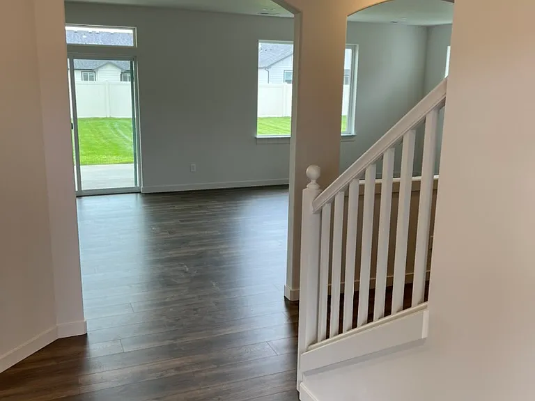 3921 N Lynn St — Photo 3