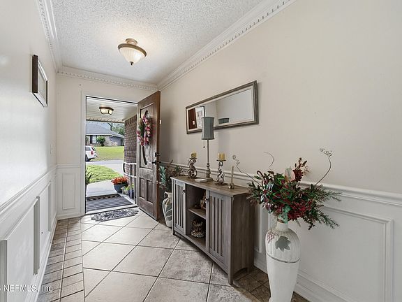 3rd image of 2428 STONEBRIDGE Drive
