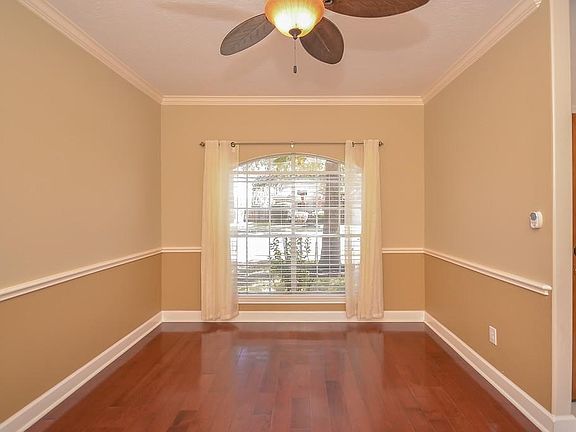 4th image of 926 Norfolk Dr