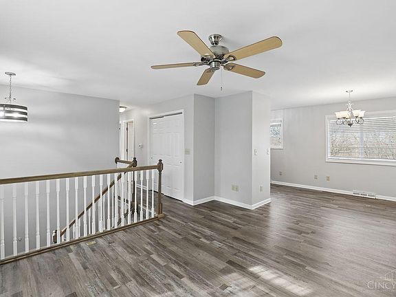 4th image of 11267 Melissa Ct