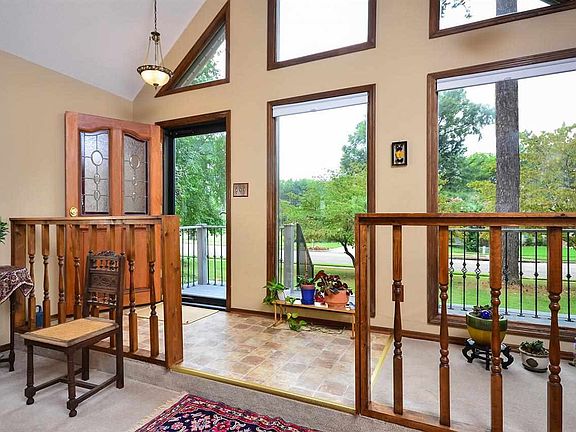 4th image of 1603 Wintergreen Ct NW