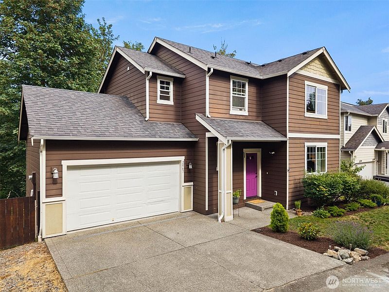 2nd image of 2067 Caleb Place SE