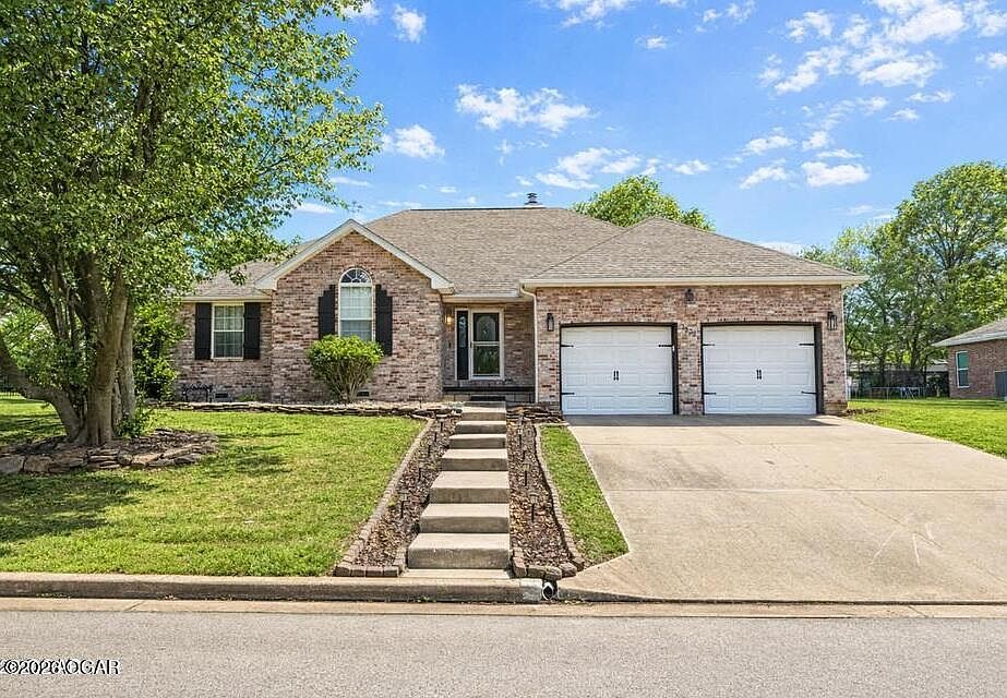 1st image of 3522 Cypress Dr