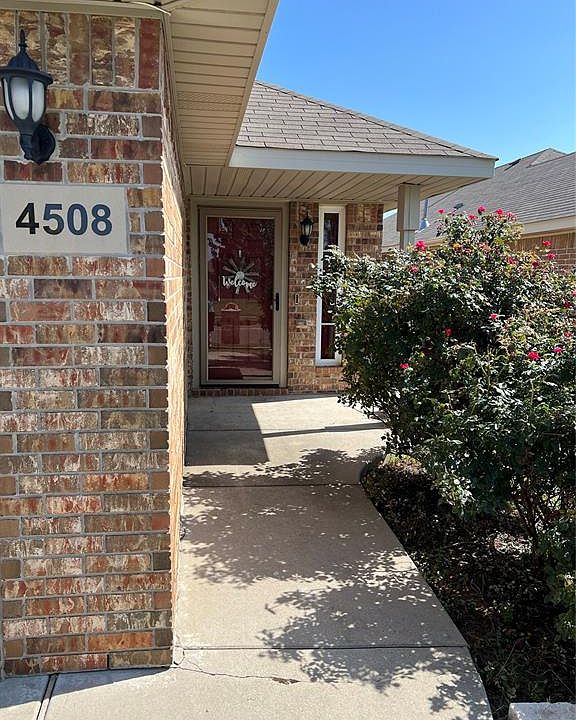 2nd image of 4508 SE 81st St