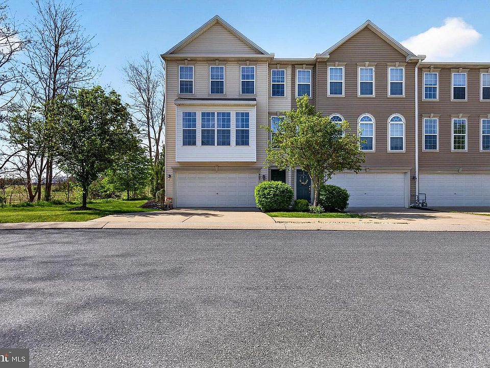 1st image of 407 Brook Meadow Dr