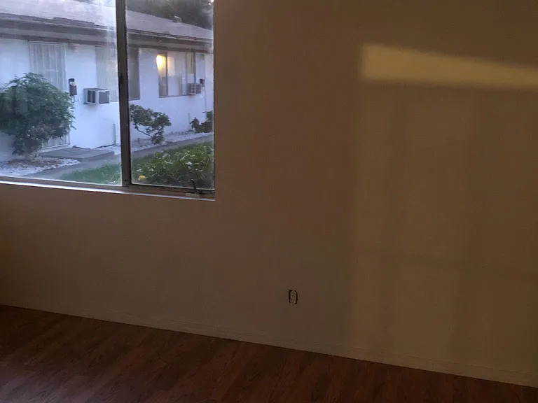 407 Violet Ave — Photo 17