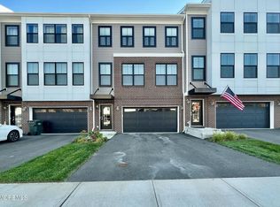 32 Mariveles Way, Tinton Falls, NJ 07724