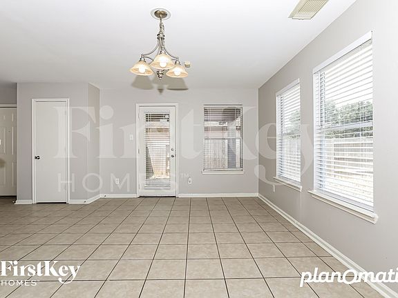 5th image of 3507 Avalon Castle Dr