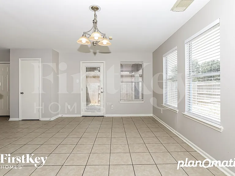 3507 Avalon Castle Dr — Photo 5