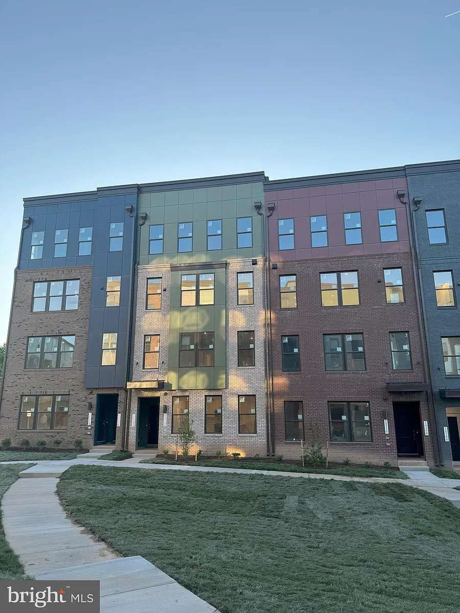 Building Photo - 14128 Gypsum Loop #71