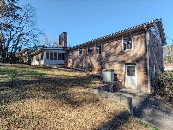5th image of 6158 Tracy Valley Dr