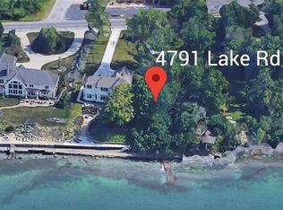 4791 E Lake Rd, Sheffield Lake, OH 44054