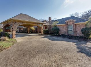 2814 Country Valley Rd, Garland, TX 75043