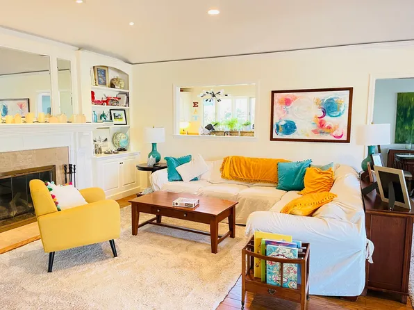 1364 Cedar St, San Carlos, CA 94070