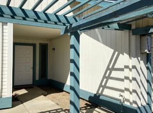 1111 S Pinkham St, Visalia, CA 93292