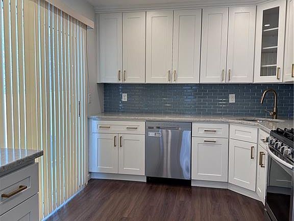 3rd image of 12 Covington Ct #12