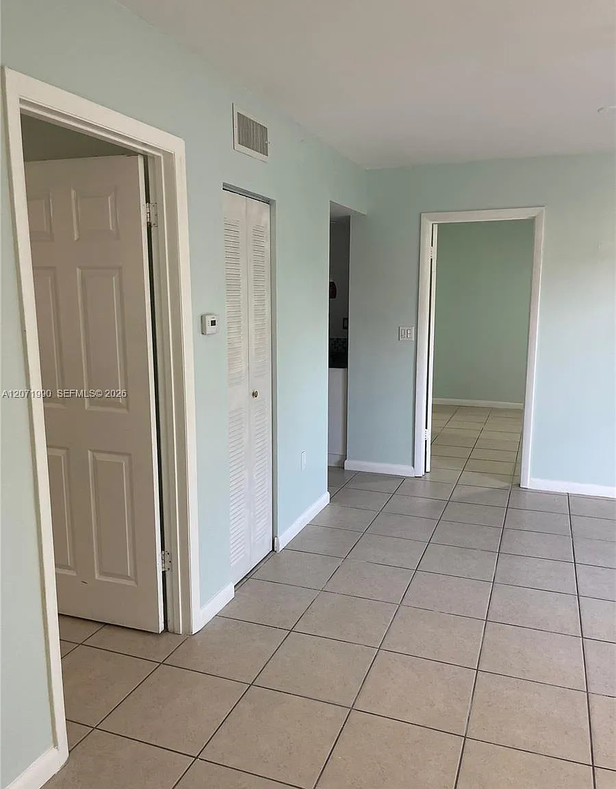 Greentree Condo — Photo 4