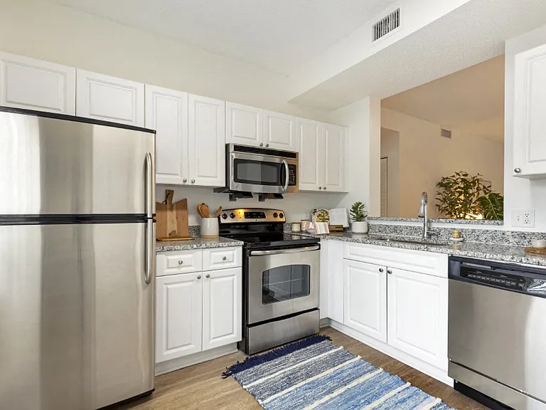Bell Coconut Creek — Photo 1