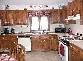 4th image of 1008 Starling Ln