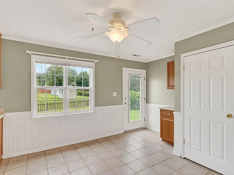 632 Waterford Dr — Photo 24