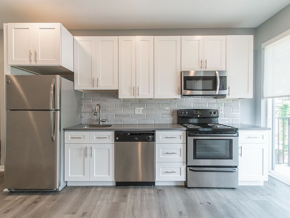 1st image of 1636-54 W Flora St #1F