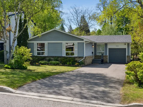 968 Jacarandah Dr, Newmarket, ON L3Y 5K5