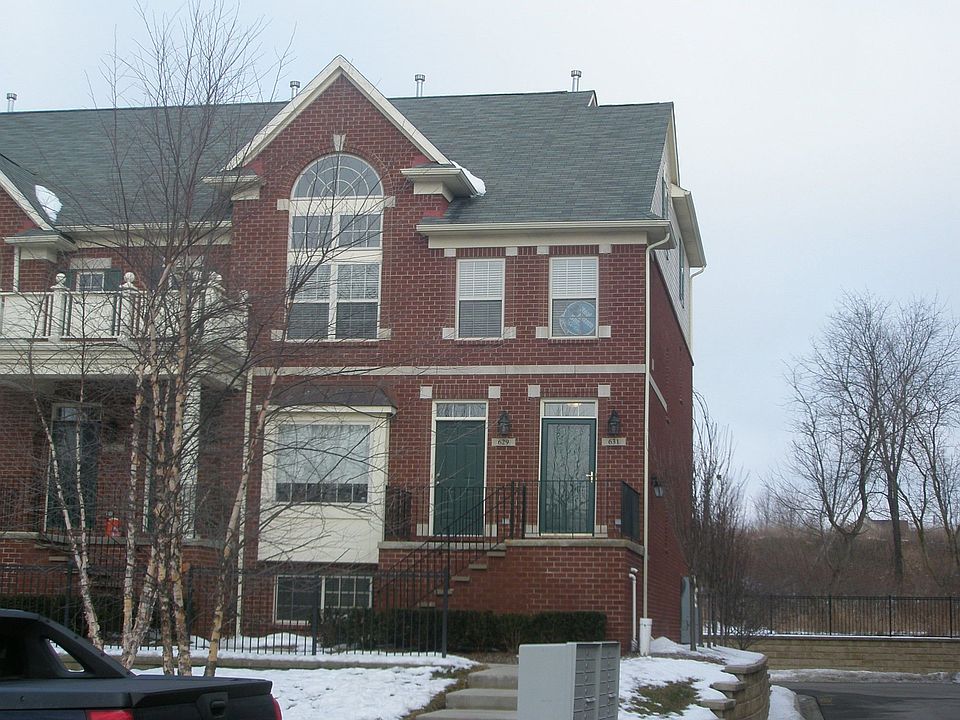 1st image of 631 Village Ln #1