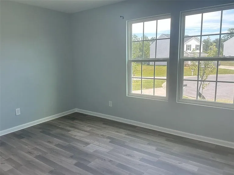 620 Cartecay Dr — Photo 17
