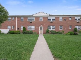 34 Knox Ter APT 1B, Wayne, NJ 07470