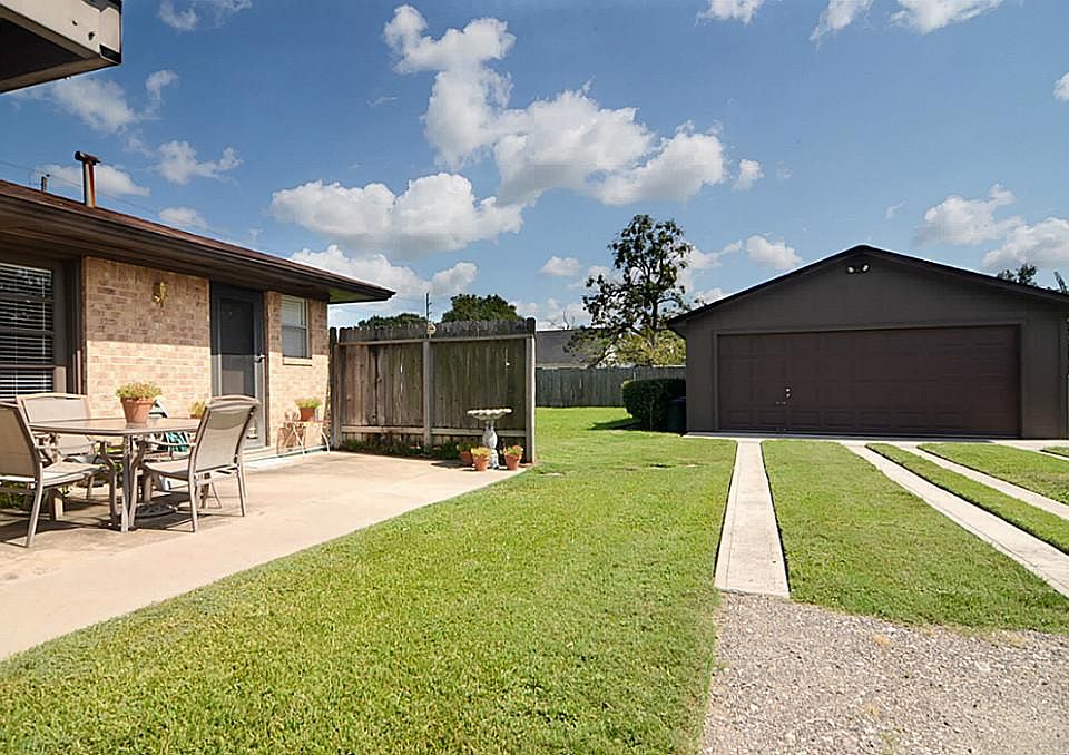 8206 Wallis St, Fulshear, TX 77441 Zillow