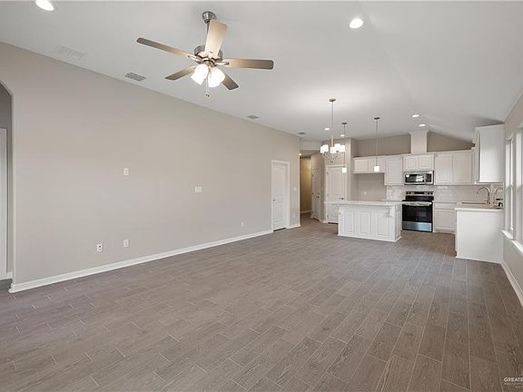 3rd image of 8438 N 34th Ln
