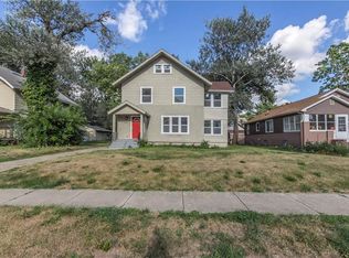 659 33rd St, Des Moines, IA 50312