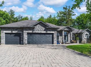 6 Collins Ln, Springwater, ON L9X 0H4