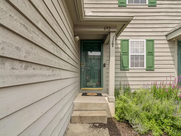 692 Parkbluff Way, Lewis Center, OH 43035