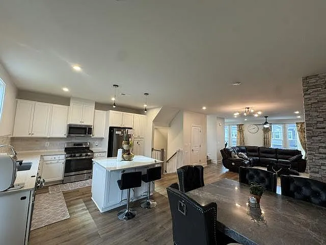 149 Choke Cherry Ct — Photo 3