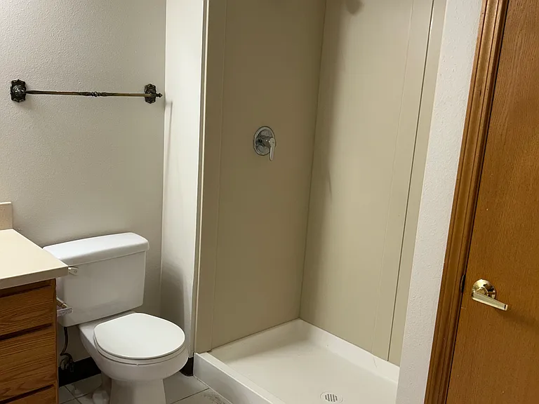 Main Place II — Photo 11