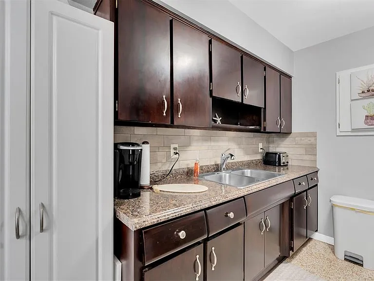 121 46th Ave #2A — Photo 10