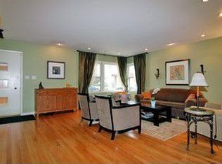 638 N Euclid Ave, Oak Park, IL 60302