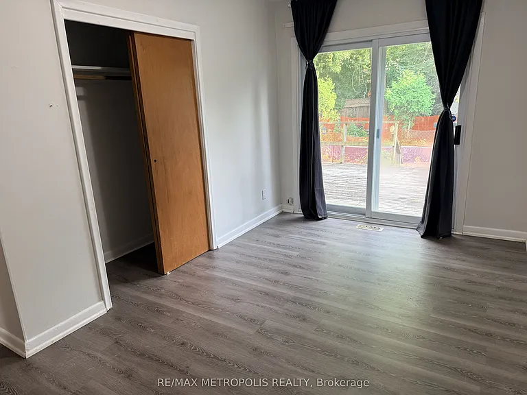 359 Patricia Ave #MAIN — Photo 5