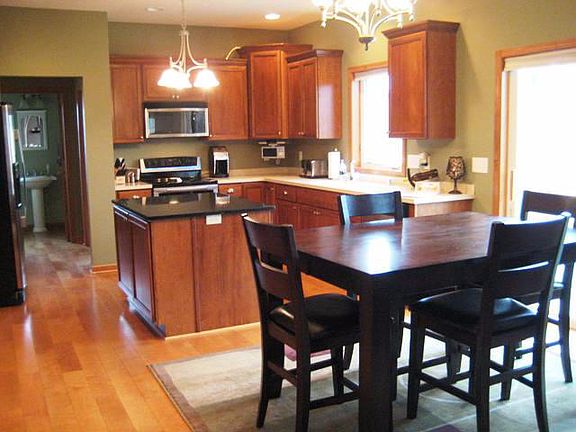 5th image of 531 Thurow Dr