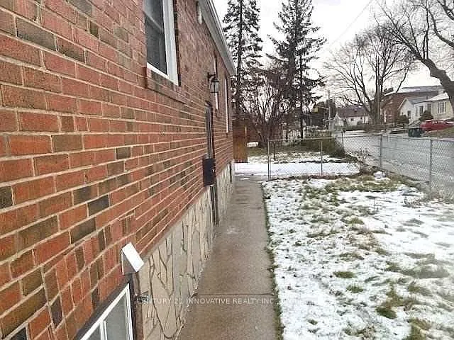 3 bed, $1,750 — Photo 2