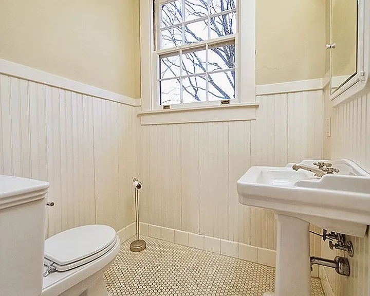 3944 Woodlawn Dr — Photo 14