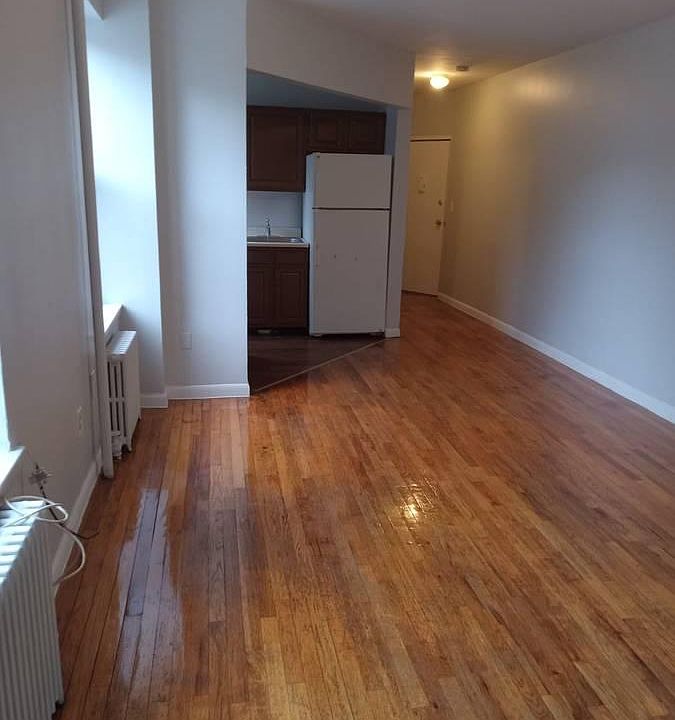 1st image of 159 Willow St #2