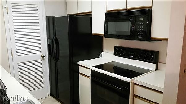 1211 Metze kitchen B4