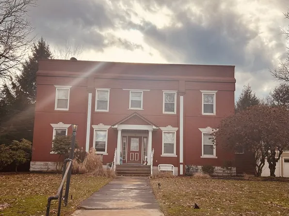 169 College Ave - Beaver, 169 College Ave APT 4, Beaver, PA 15009