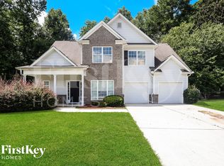 140 Miracle Ln, Fayetteville, GA 30215