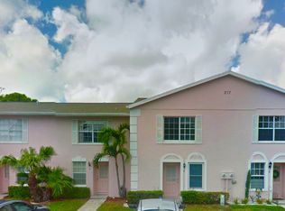 217 Foxtail Dr APT E, Greenacres, FL 33415