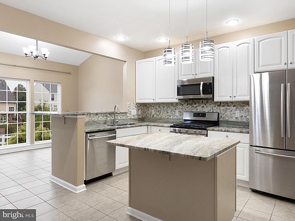2nd image of 19 N Cummings Dr