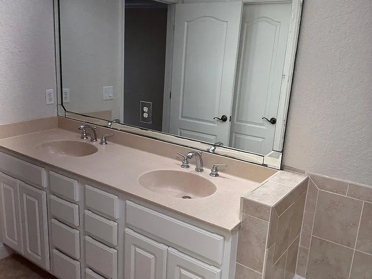 200 Laguna Villa Blvd #C11 — Photo 36